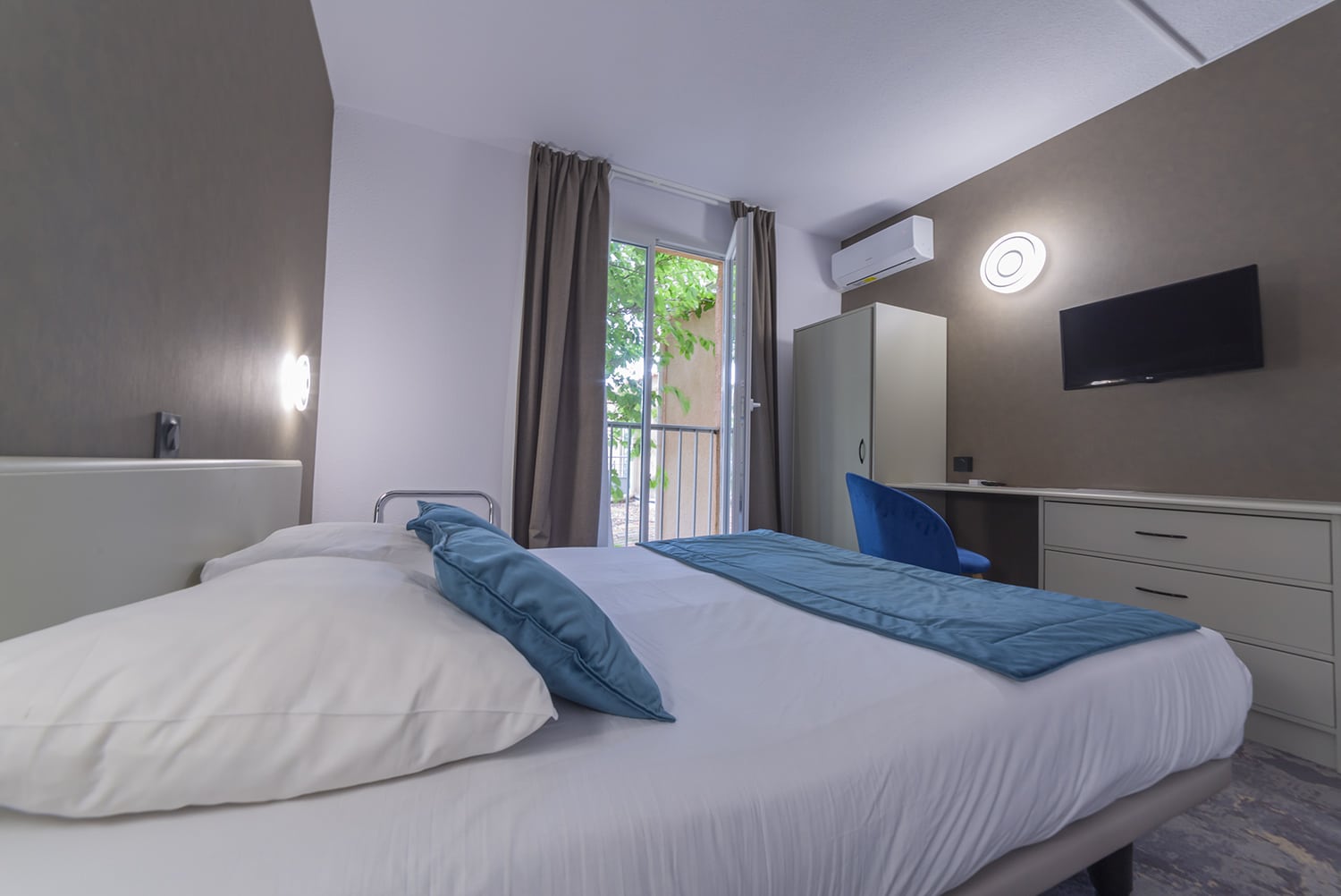Hôtel Le Barcarès : Chambre Double Standard | tous les équipements nécessaires afin de vous garantir le plus agréable des séjours